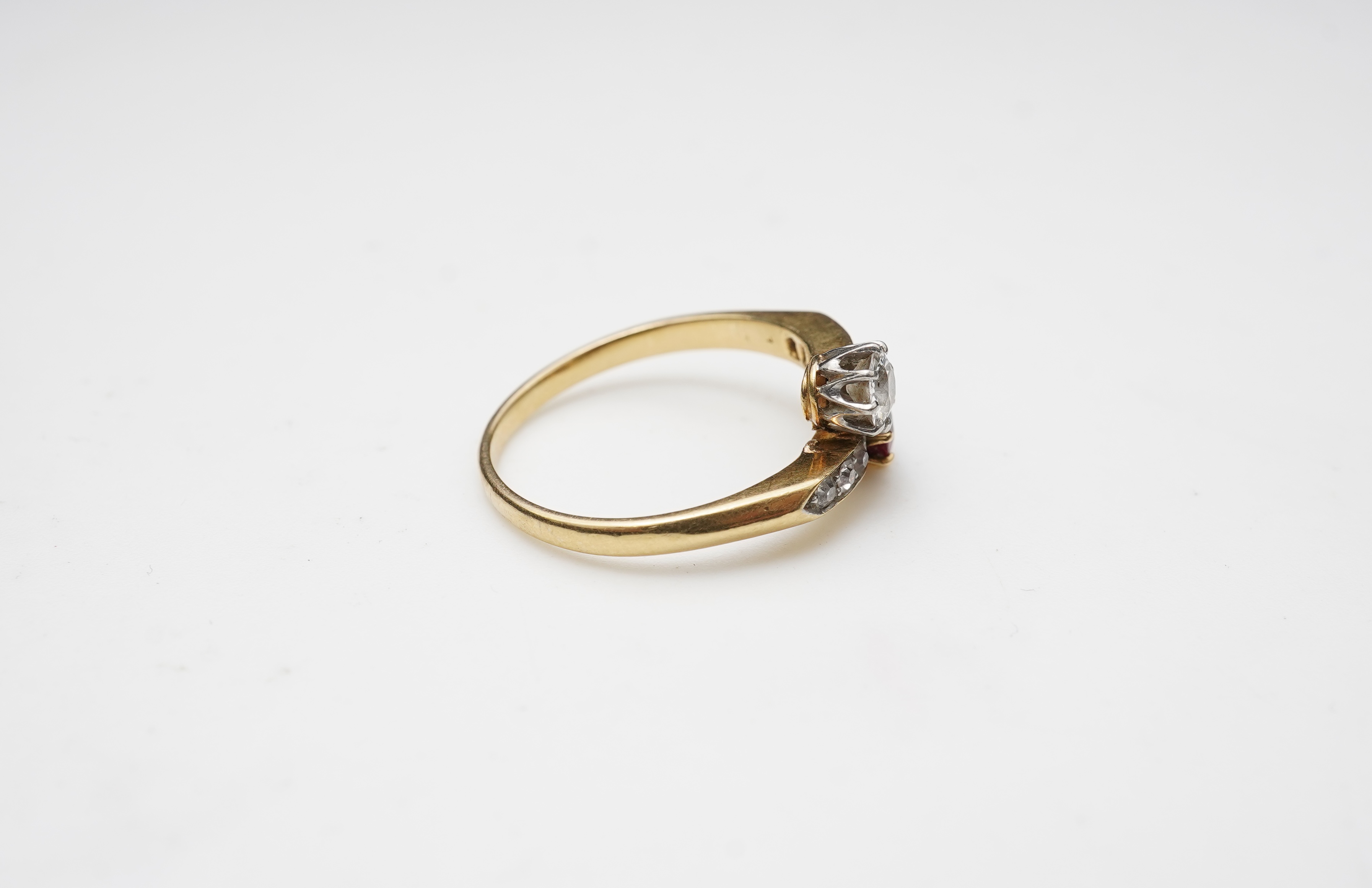 A ruby and diamond 'toi-et-moi' ring, early 20th century